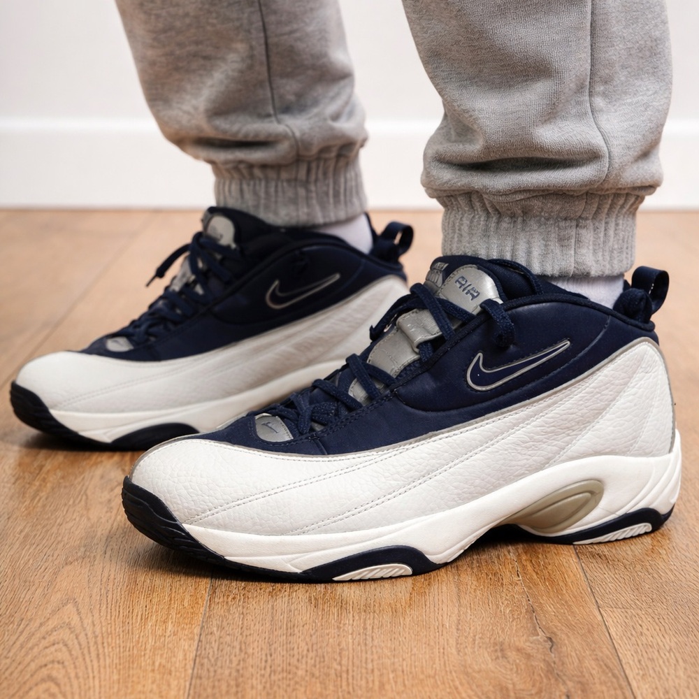 Nike Air Showstopper 2002 White Navy Men’s 12 Vintage Basketball Sneakers 303973